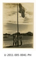 《台南高工開校十周年記念祭寫真帖》國旗降納藏品圖，第1張