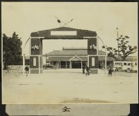 《若槻道隆相簿》開校祝賀式前夜 台南神社報告提燈行列藏品圖，第1張