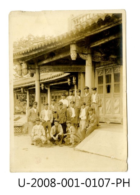 Students at Tainan Prefecture Tainan Industrial Secondary School