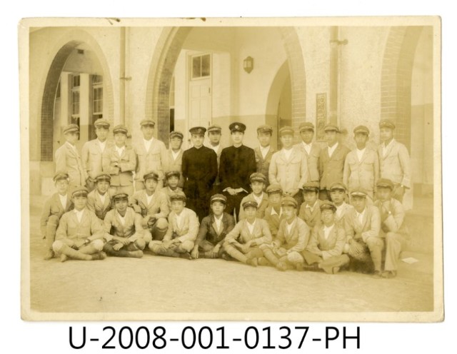 Students and teachers at Electrical Engineering Department of Tainan Prefecture Tainan Industrial Secondary School