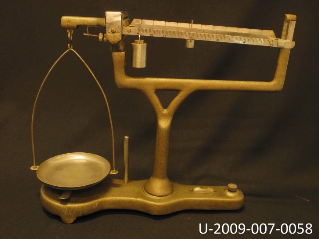 triple beam balance