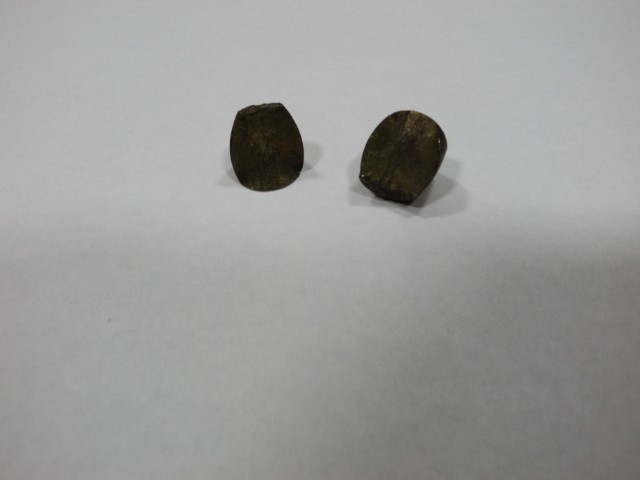 剪力實驗 shear test 殘留金屬塊的圖片
