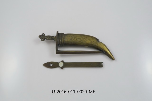 Machete pattern lock