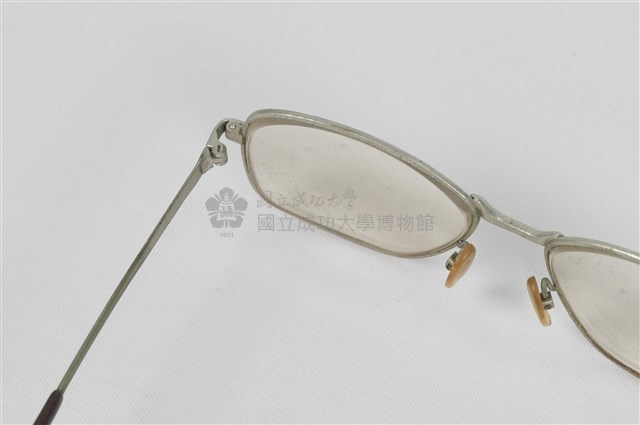 王秀蓮眼鏡藏品圖，第4張