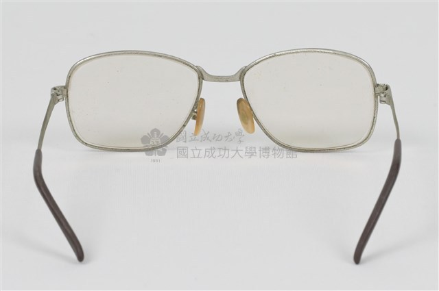 王秀蓮眼鏡藏品圖，第3張