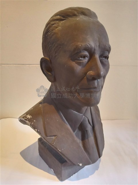 闕明德〈胡適胸像〉藏品圖，第1張