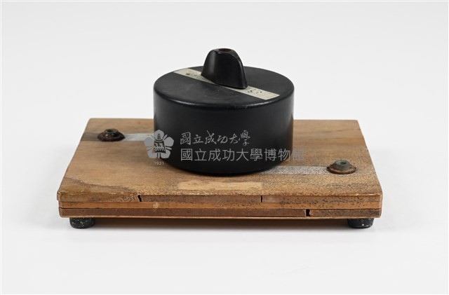 「Leybold」電路開關藏品圖，第1張