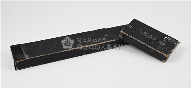 盟總佔領日本時期製「HEMMI公司SUN No.153」竹製計算尺組藏品圖，第2張