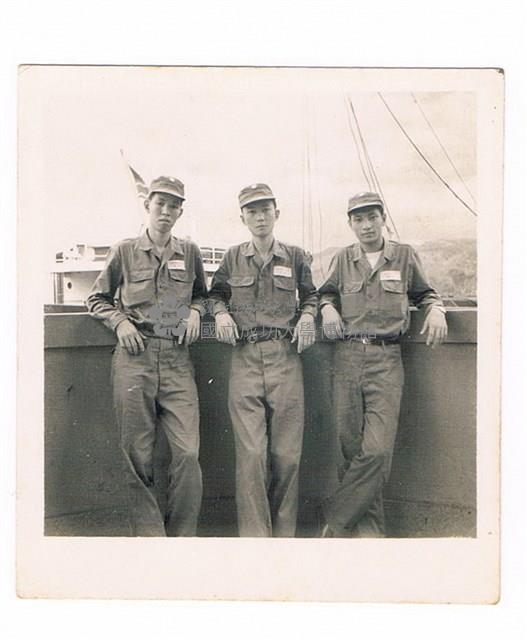 畢業僑生講習班參觀基隆港藏品圖，第1張