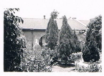 成功大學土木系館前庭大禹胸像藏品圖，第1張