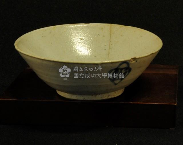 青色紋飾小碗藏品圖，第1張