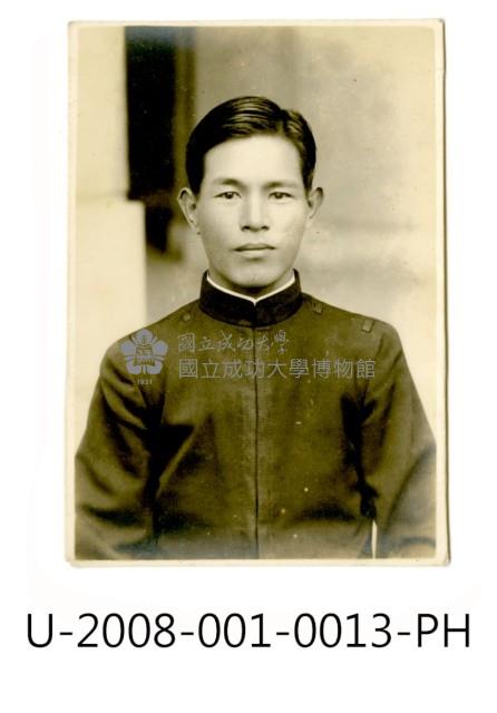 A teacher at Tainan Prefecture Tainan Industrial Secondary School  Collection Image