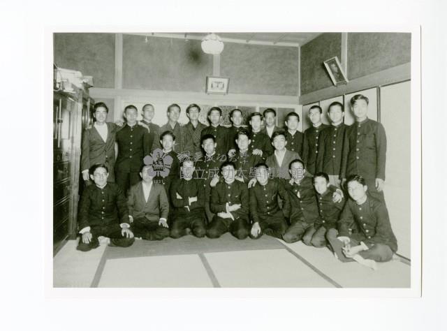 Accession Number:2011-006-0040 Collection Image