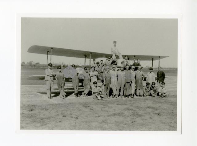 滑翔機社合影藏品圖，第1張