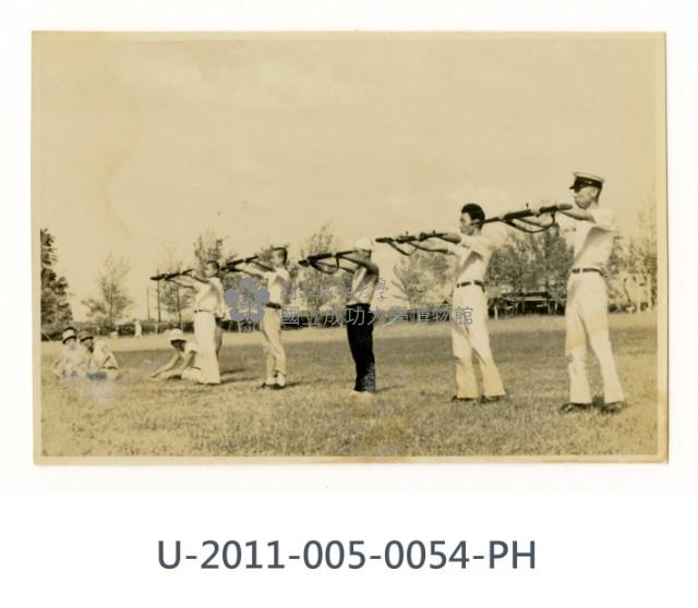 《台南高工開校十周年記念祭寫真帖》忍耐競争藏品圖，第1張