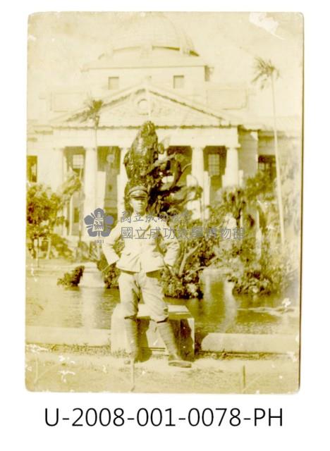 臺南州立臺南專修工業學校學生「徐琳安」獨照藏品圖，第1張