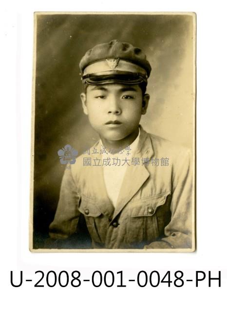 臺南州立臺南專修工業學校學生獨照藏品圖，第1張