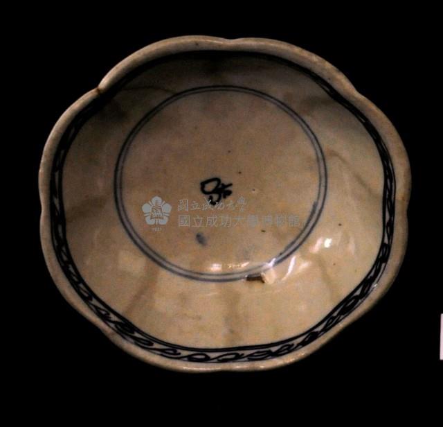 青花花卉小湯碗藏品圖，第1張