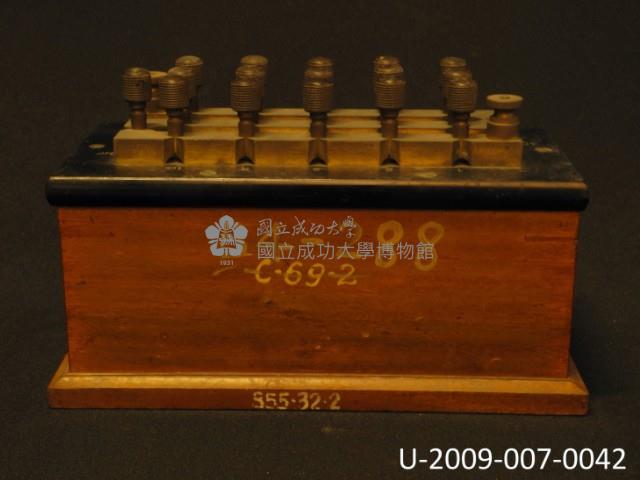 電阻箱藏品圖，第1張