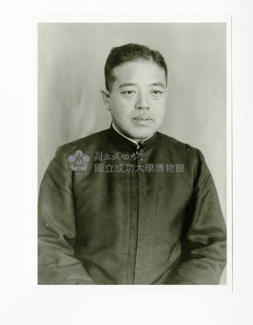 Accession Number:2011-006-0022 Collection Image