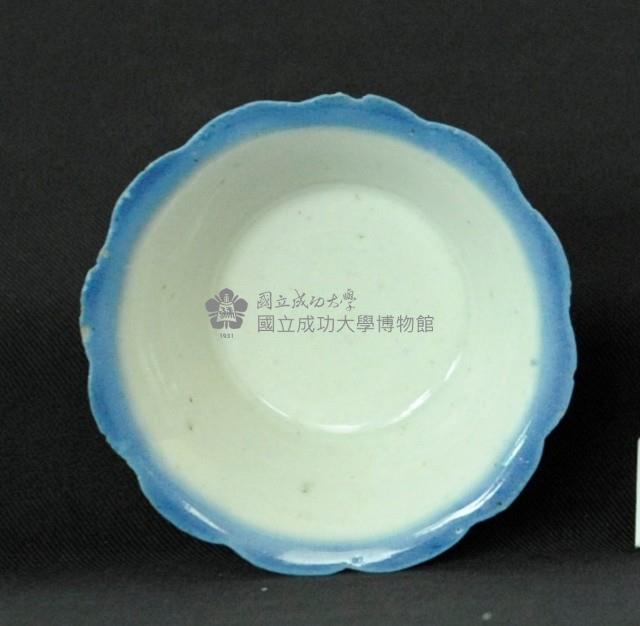 十二花瓣折腰小碟藏品圖，第1張