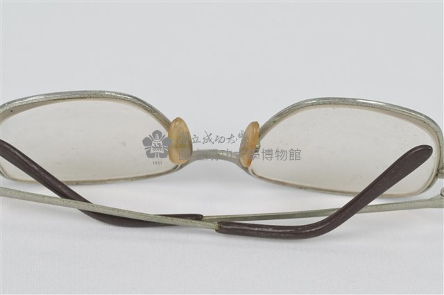 王秀蓮眼鏡藏品圖，第5張