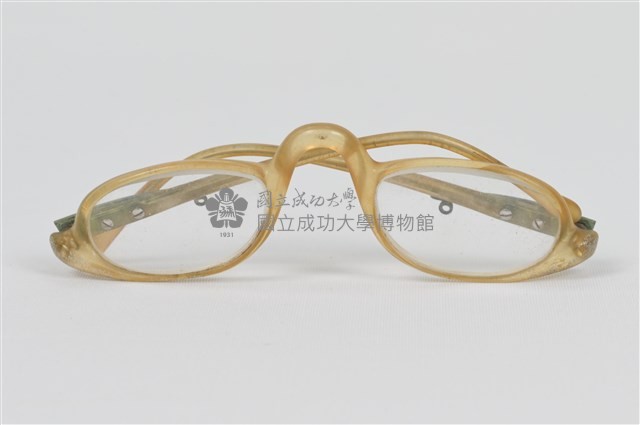王秀蓮眼鏡藏品圖，第1張
