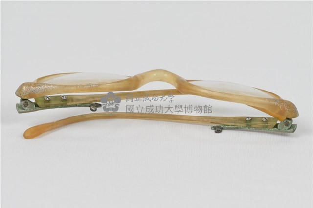 王秀蓮眼鏡藏品圖，第2張