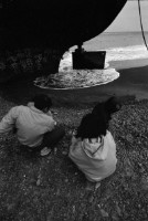 三人看海藏品圖，第1張