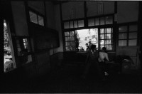車站內二人藏品圖，第1張