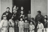 〈大家庭〉藏品圖，第1張