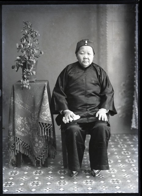 老婦人個人照的圖片