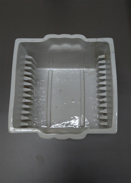 瓷製玻璃版底片顯影槽藏品圖，第1張