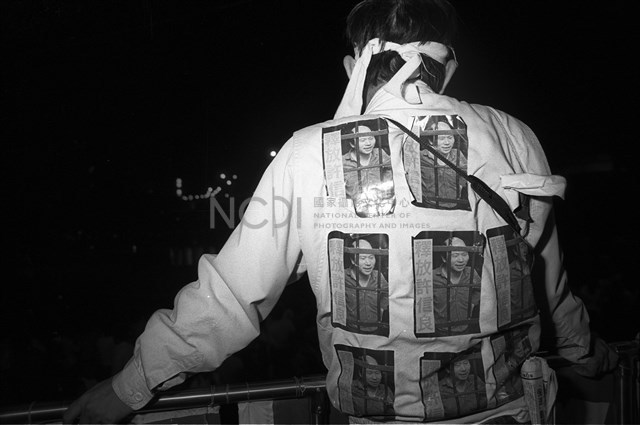 《街頭人民》系列：〈1987-1996臺灣民主化運動影像報告04〉藏品圖，第1張