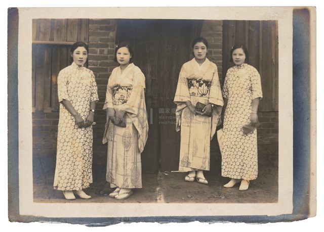 女性身影照片71藏品圖，第1張