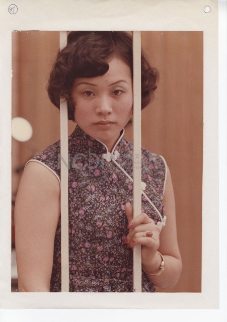 作品集第四冊：女性肖像藏品圖，第1張