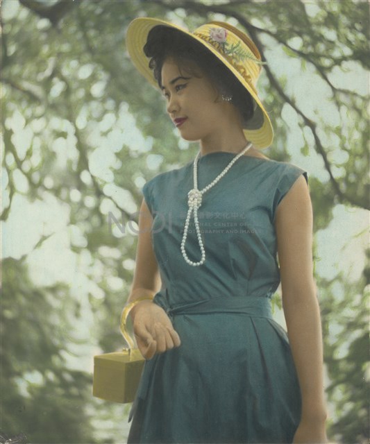 女性肖像 (李旺秀拍攝 李湞吉上色)藏品圖，第1張