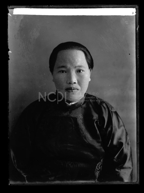 婦女個人照藏品圖，第1張