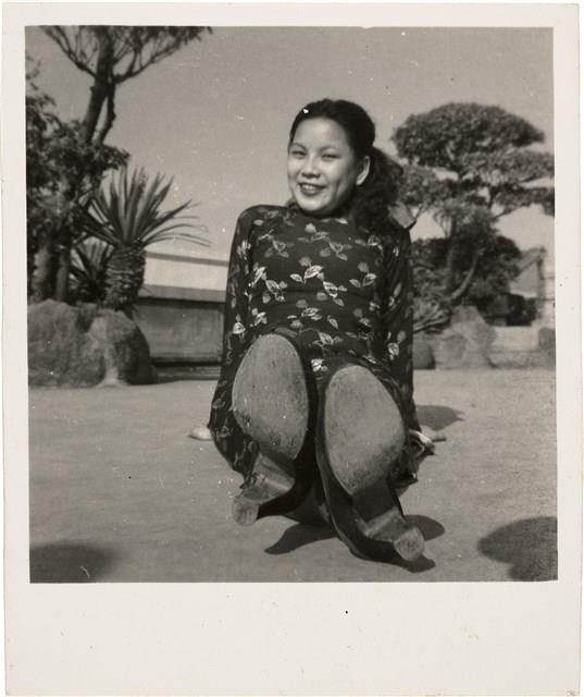 Contact Prints-4 Collection Image, Figure 4, Total 29 Figures