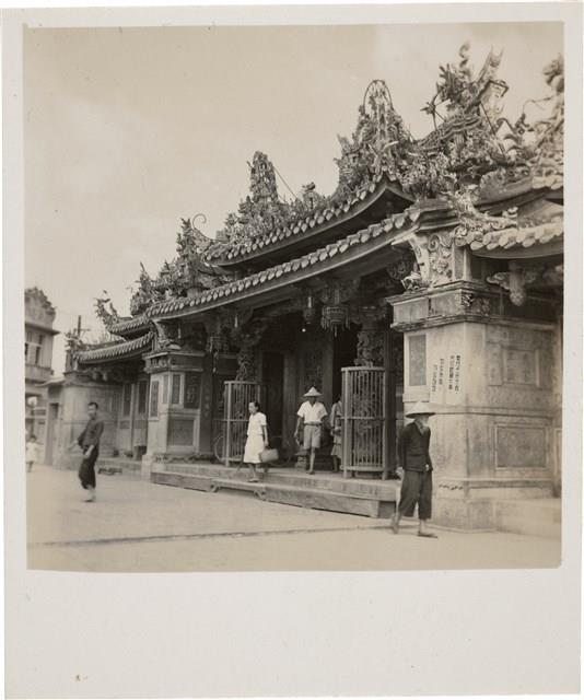 Contact Prints-3 Collection Image, Figure 13, Total 29 Figures