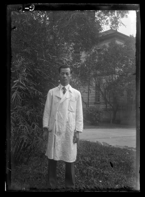 Hong-Kong-Da Glass Plate Negatives-18 Collection Image, Figure 2, Total 2 Figures