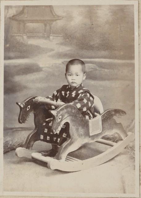Lin Cao Family Album 6 Collection Image