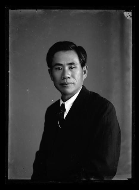 張朝目個人照藏品圖，第1張