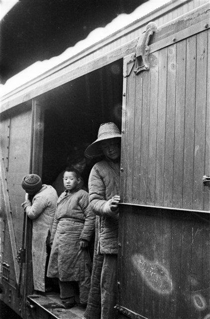 A Scene on the Train from Hangzhou to Nanjing  Collection Image