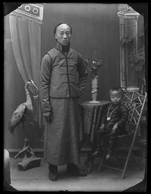 Hong Wang-Sui and Hong Xing-Zheng, Father and Son Collection Image