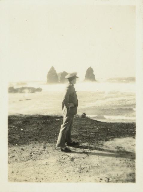 唐湯銘綠島海邊留影（二）藏品圖，第2張
