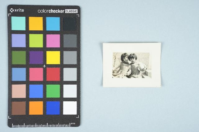 劉美蜺與劉美虹四歲半合照（1956年）藏品圖，第3張