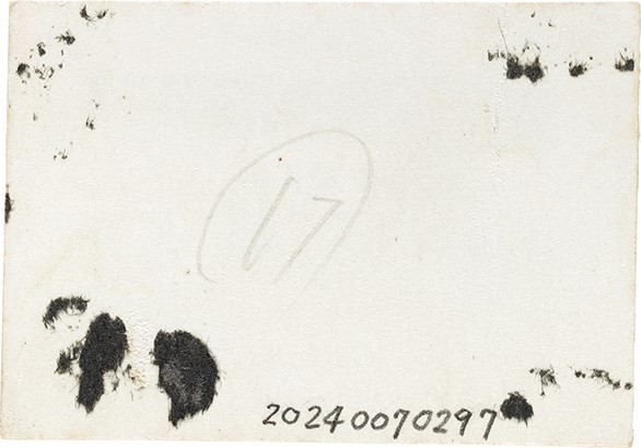 劉美蜺姐妹與同學合照藏品圖，第2張
