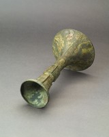 Square-footed ku bronze vessel with round mouth Collection Image, Figure 8, Total 13 Figures