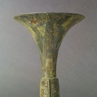 Square-footed ku bronze vessel with round mouth Collection Image, Figure 9, Total 13 Figures